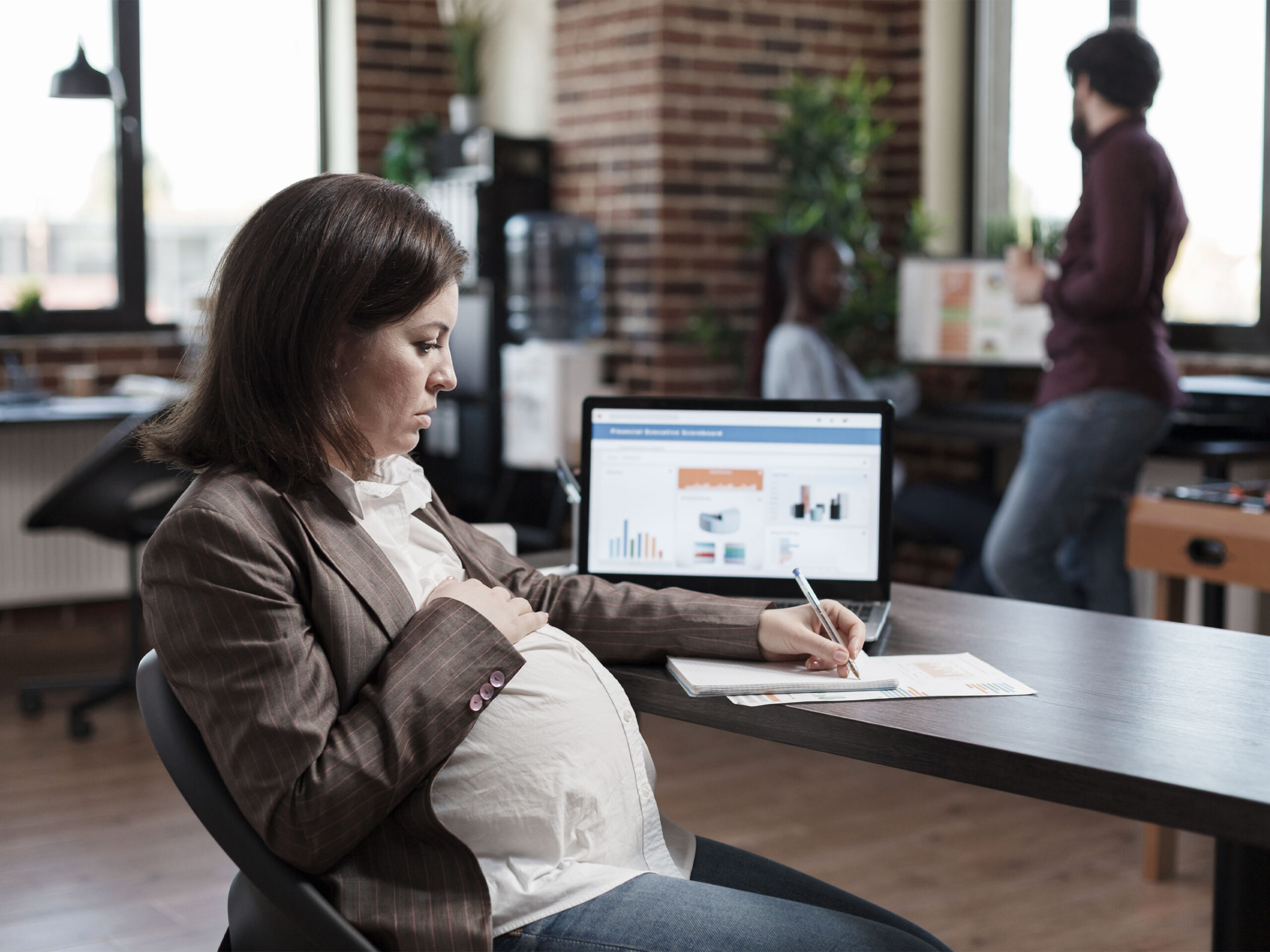 STJ: Contribuição Previdenciária não incide sobre salário-maternidade